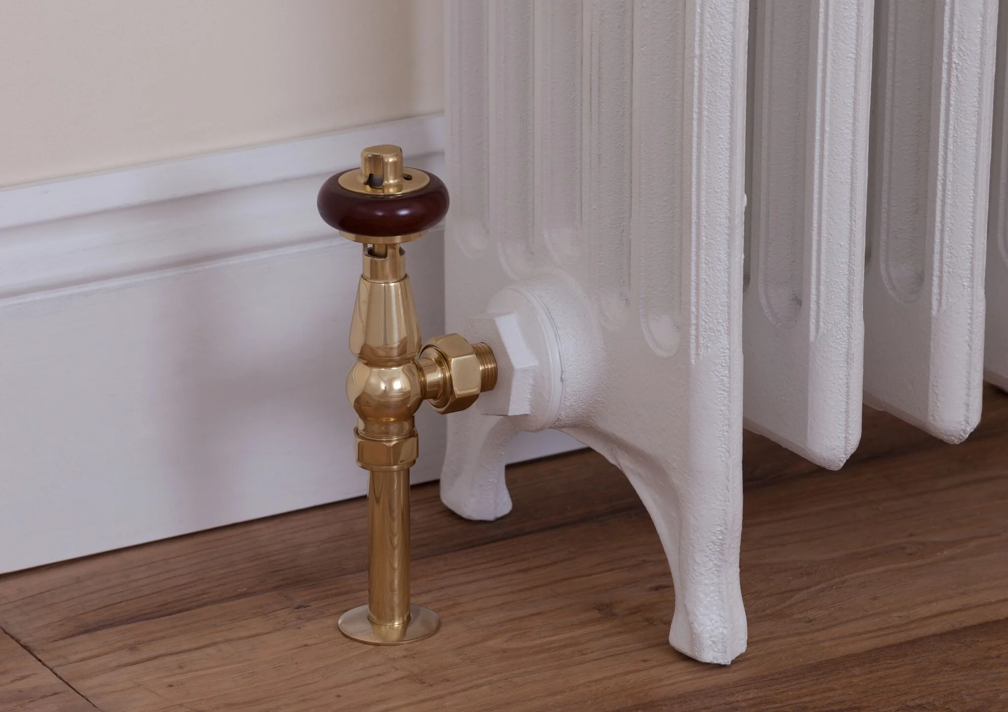 Kingsgrove 15mm Inlet Thermostatic Valve (Brass) Main4 Carron_Home Refresh