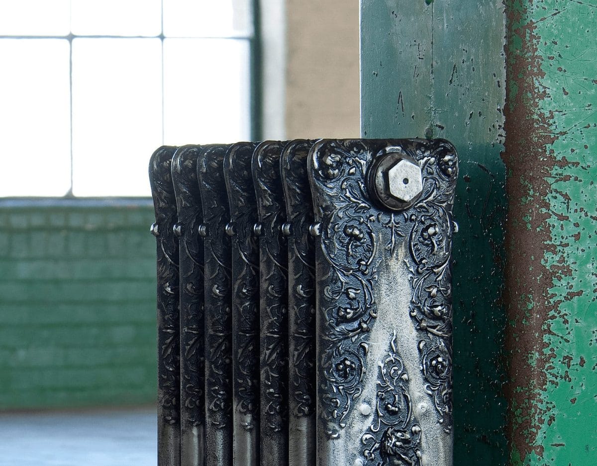 Arroll Cherub Cast Iron Radiator Detailed View 2.jpg