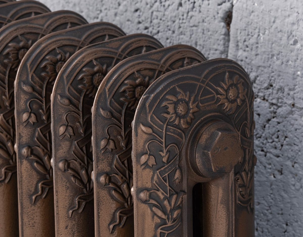 Arroll Daisy Cast Iron Radiator 590mm - Image 3