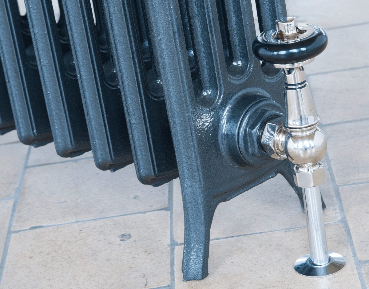 Arroll Edwardian 4 Column Cast Iron Radiator 660mm - Image 2