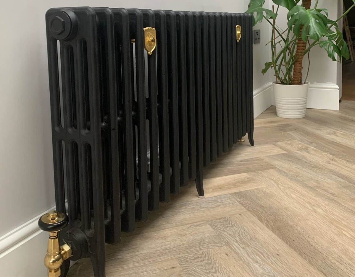 Arroll Neo-Classic 4 Column Cast Iron Radiator 455mm - Image 3