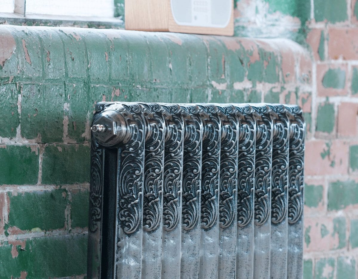 Arroll Rococo 1 Column Cast Iron Radiator 560mm - Image 3
