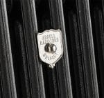 Arroll-Luxury-Wall-Stay