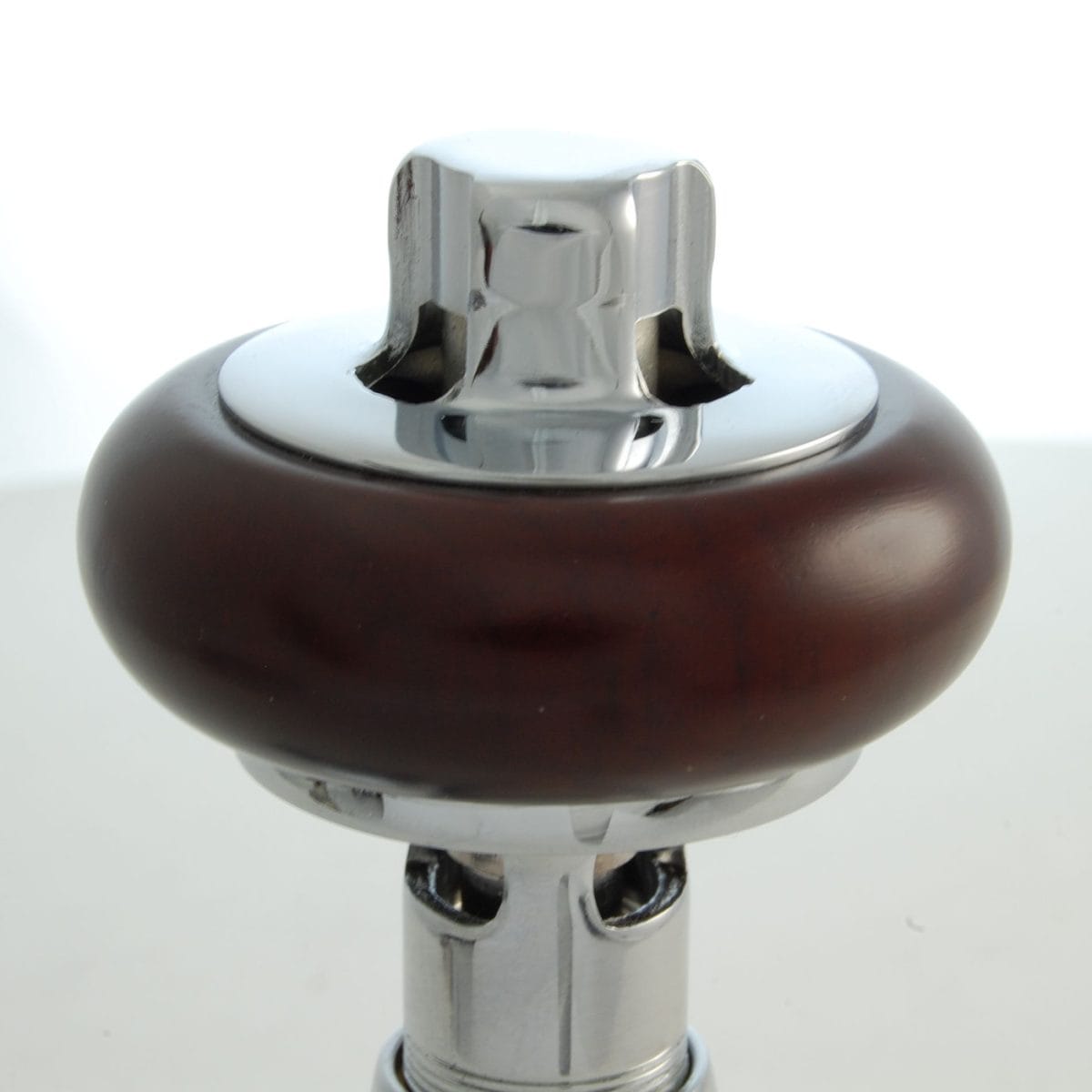 Eton Traditional Radiator Valve - Chrome (Angled Manual) 4.jpg